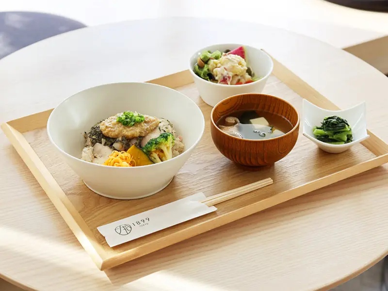 煎茶ローストチキン丼