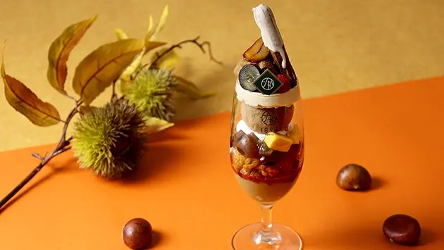 Hojicha autumn-colored parfait