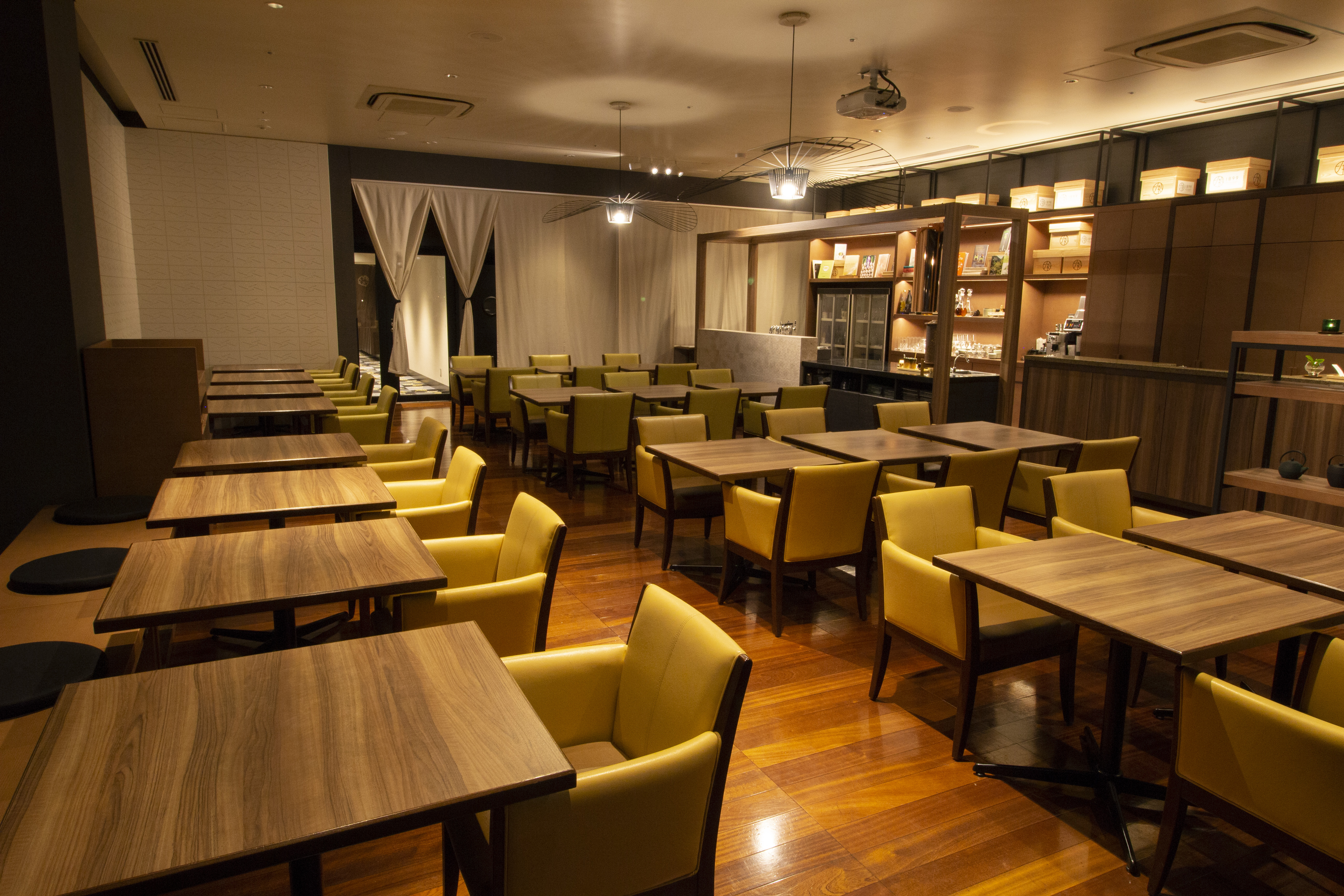 Interior(Dinner)