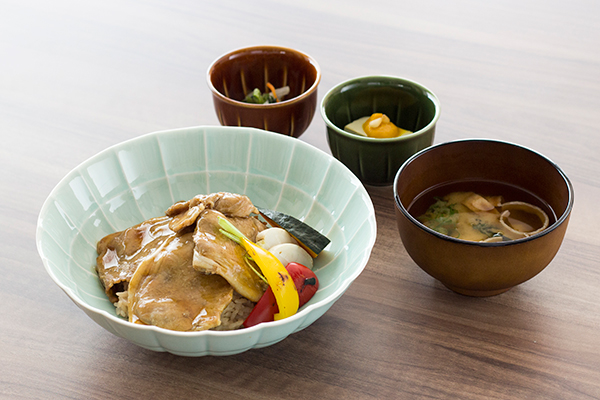 やまと豚丼
