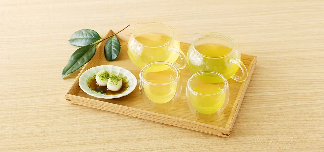 店内で楽しむ新茶